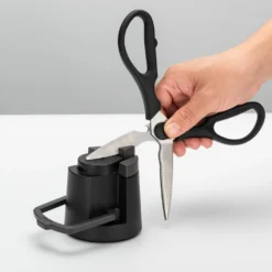 Affilacoltelli ricaricabile per coltelli e forbici