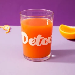 Bicchiere bibita in vetro scritta Detox 490 ml
