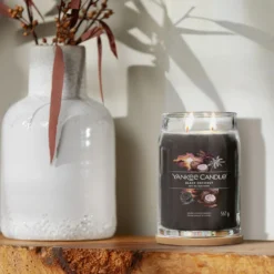 Black Coconut, candela in giara grande Yankee Candle
