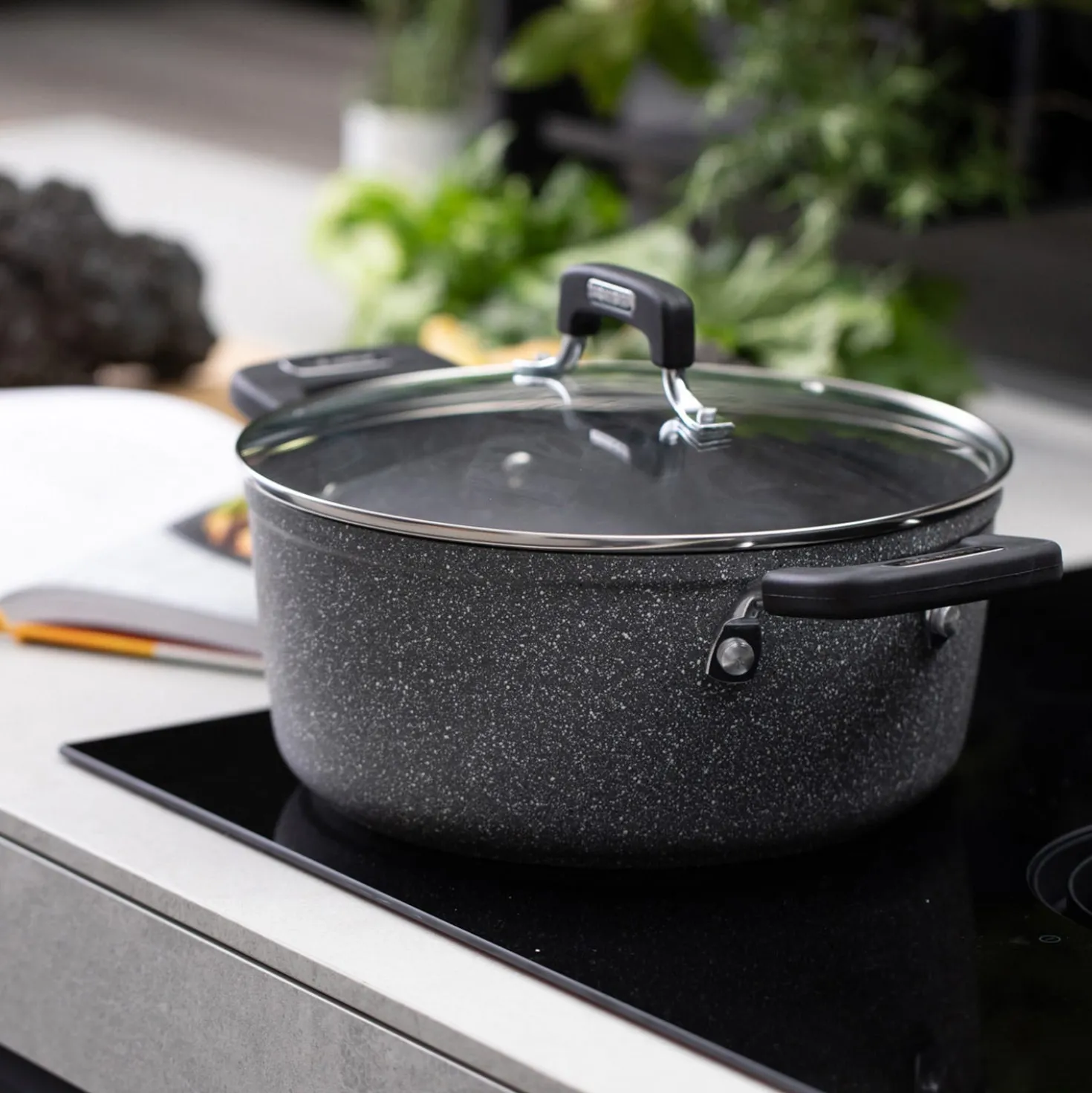 Casseruola New Petra Dark da 24 cm