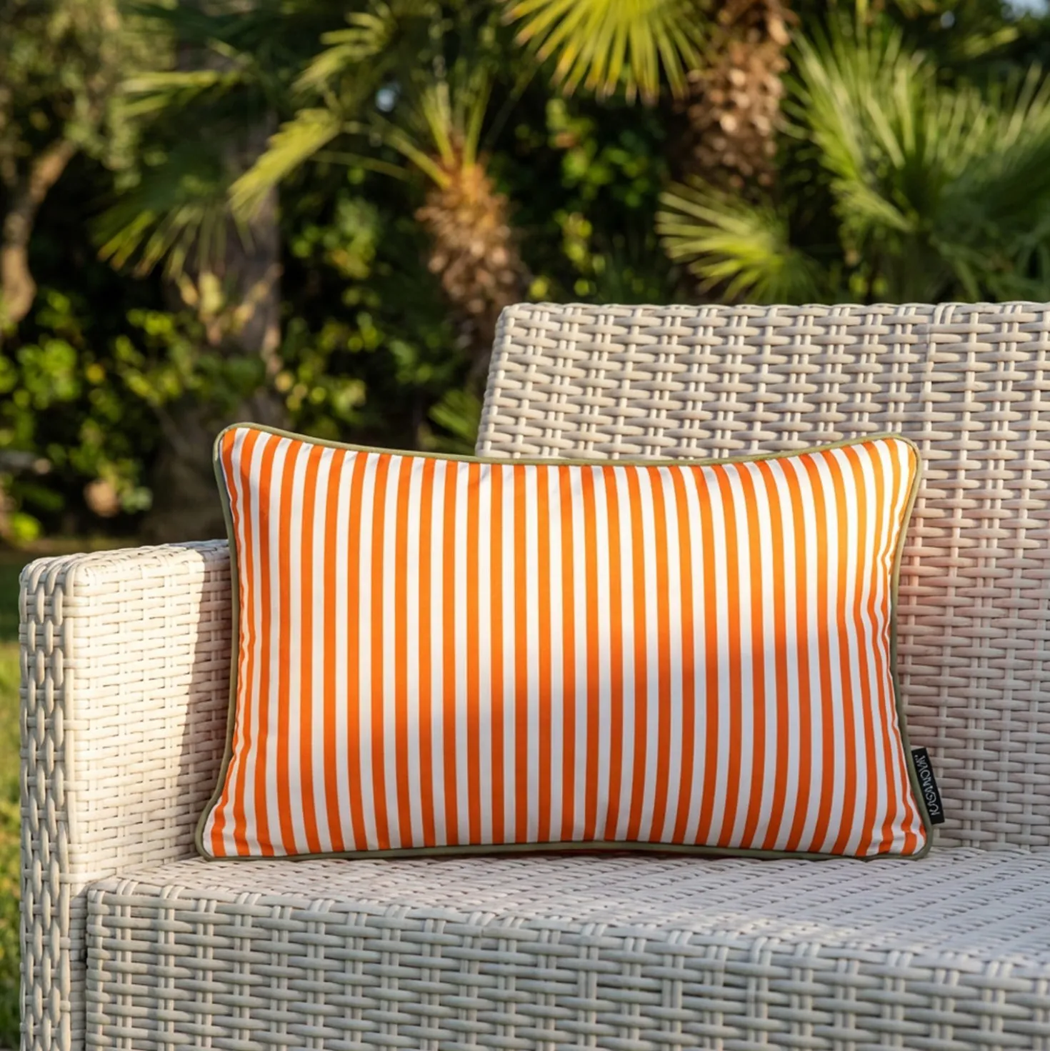 Cuscino arredo idrorepellente 30x50 cm righe arancio