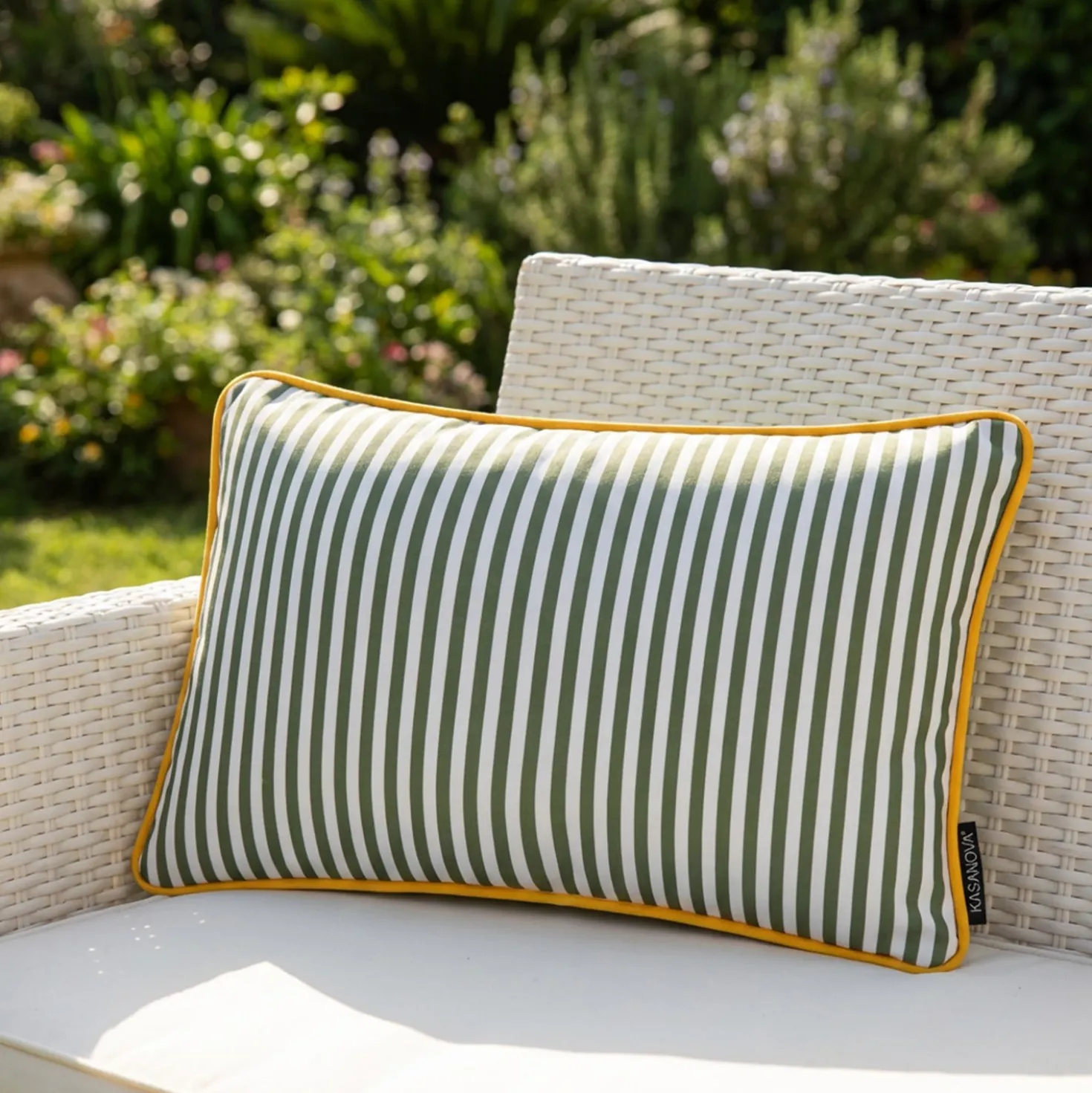 Cuscino arredo idrorepellente 30x50 cm righe verde