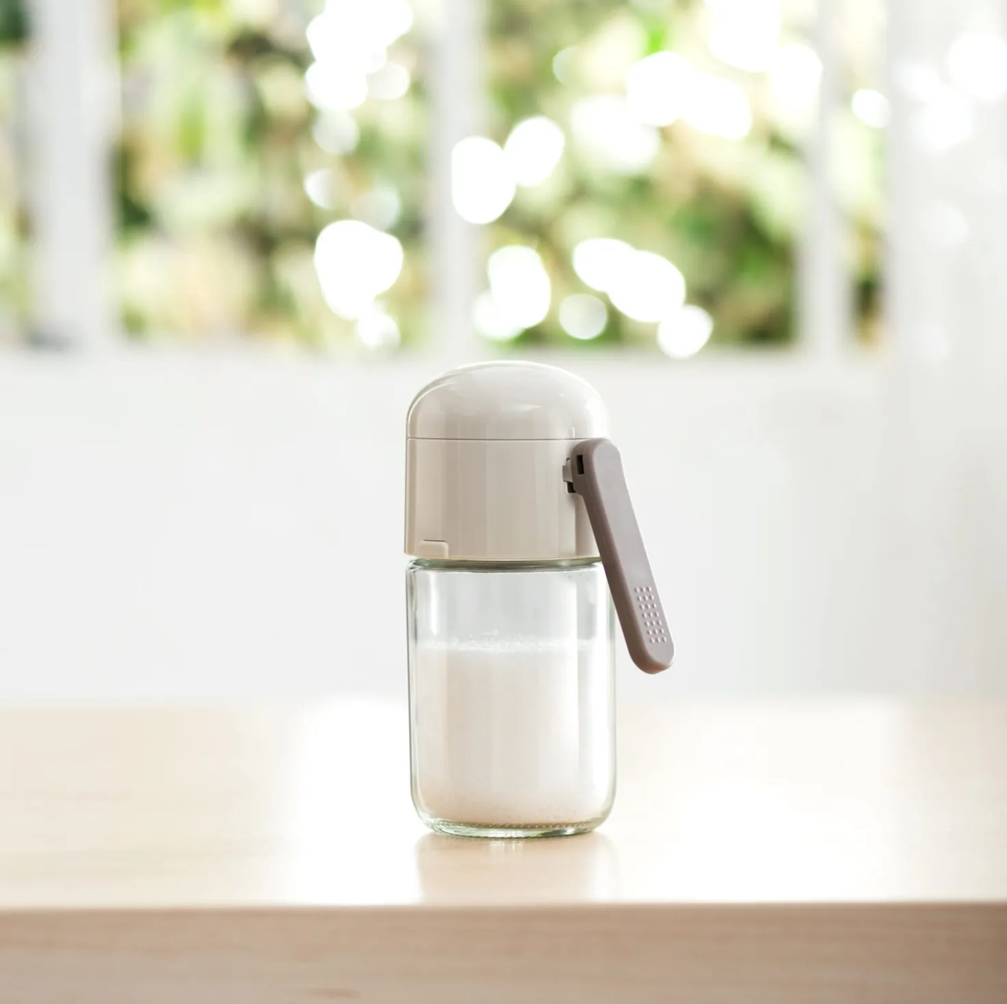 Dosatore sale in vetro 180 ml beige