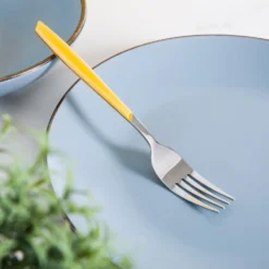 Forchetta tavola sfusa giallo in acciaio inox Silhouette