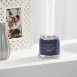 Lakefront Lodge candela in giara media Yankee Candle