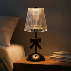 Lampada da tavolo touch Lui