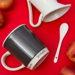 Mug grigio scuro 400 ml con cucchiaino