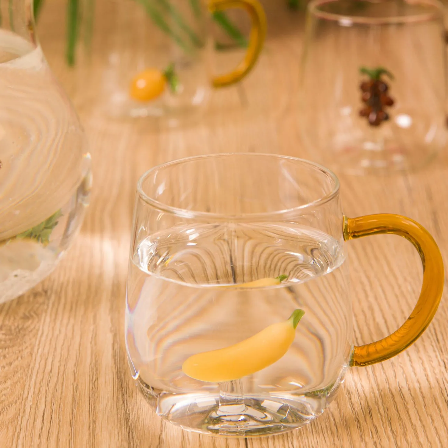 Mug in vetro borosilicato 380 ml banana