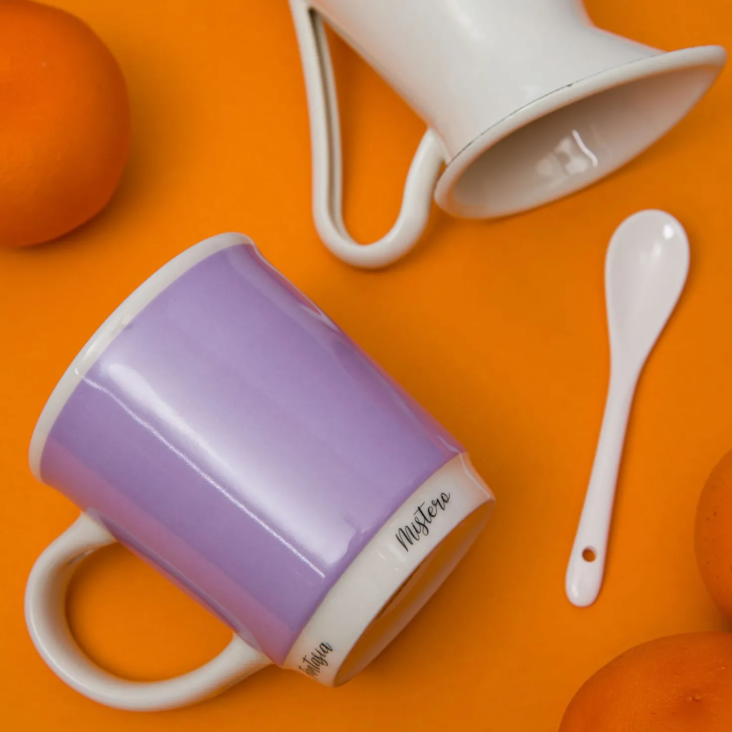 Mug lilla 400 ml con cucchiaino