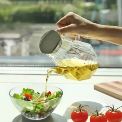 Oliera 900 ml in vetro borosilicato e tappo in acciaio inox