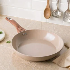 Padella 26 cm in ceramica taupe New Ceramic
