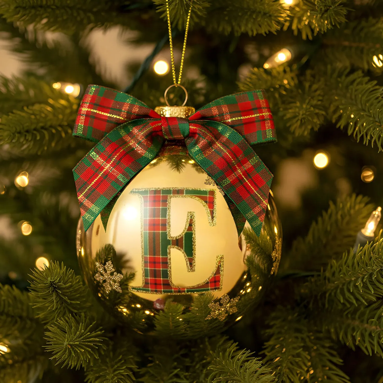 Pallina Natale lettera E 10 cm oro