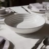 Piatto fondo bianco righe grigie porcellana Mix e Match