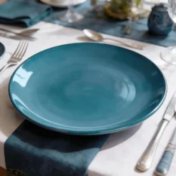 Piatto piano blu porcellana Mix e Match