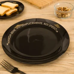 Piatto piano nero con scritta 27 cm in stoneware