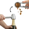 Schiaccianoci e stappa Champagne