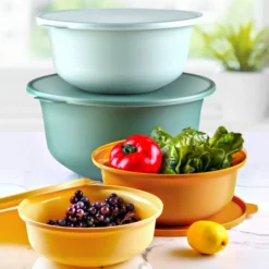 Set 4 contenitori in plastica colorati