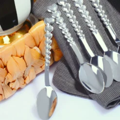 Set 12 cucchiai acciaio inox manico cuori