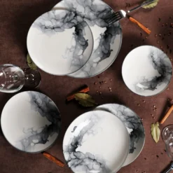 Set 24 pezzi tavola black and white