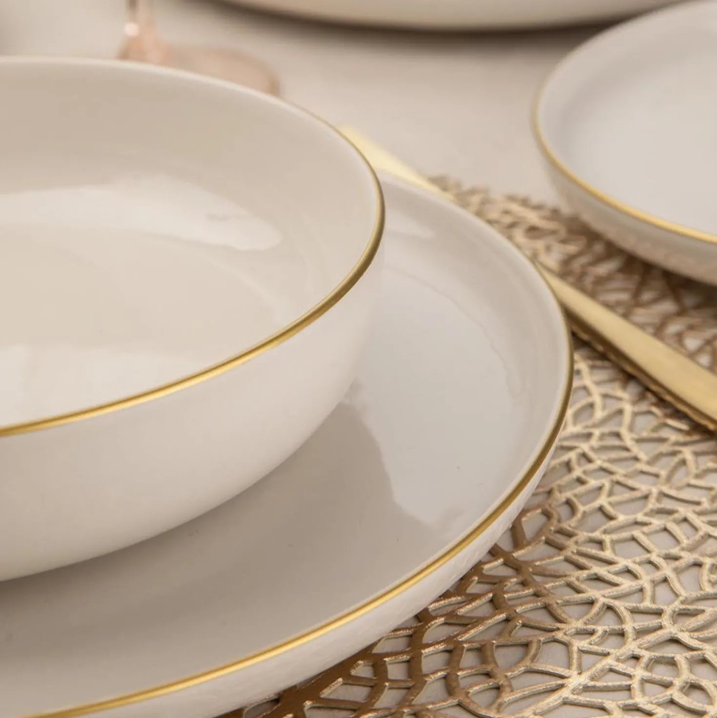 Set 8 piatti bordo oro