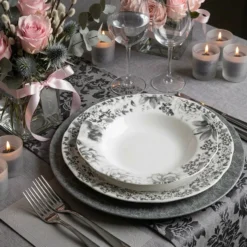 Set piatti Secret Garden da 18 pezzi in porcellana