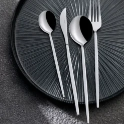 Set 24 posate acciaio inox lucidatura a specchio