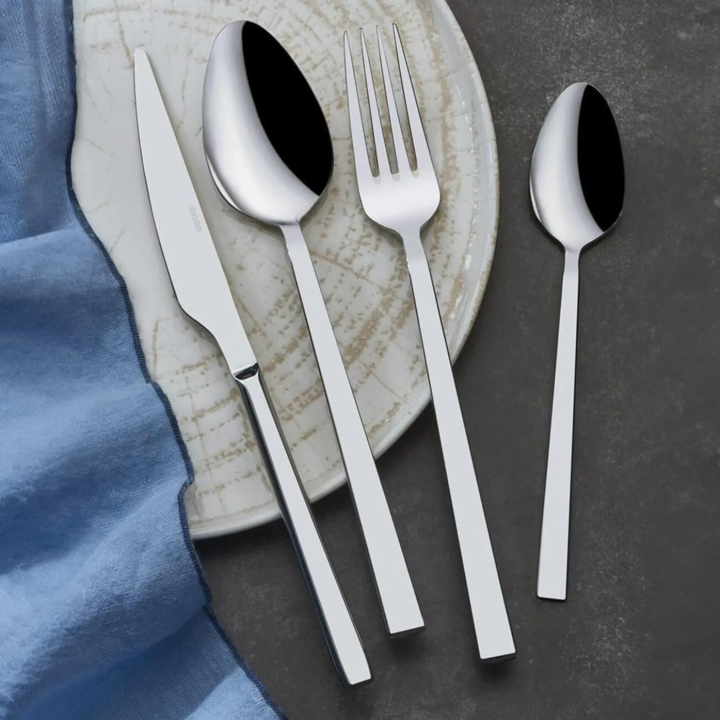 Set 24 posate in acciaio inox Olympos