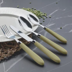 Set 24 posate Smooth in acciaio inox con manico verde chiaro