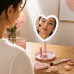 Specchio da tavolo cuore con led rosa