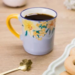 Tazza mug fiori 310 ml in porcellana bianca e gialla