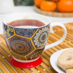 Tazza tè decoro mandala rossa in New Bone China, 450 ml