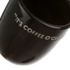 Tazzina caffè con piattino nero con scritta 135 ml