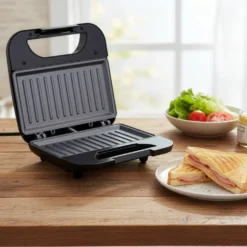 Tostiera elettrica 750 W nera