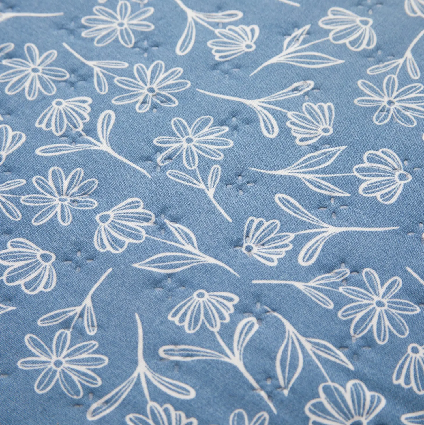 Trapuntino matrimoniale fiori blu microfibra